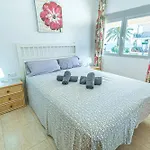 Carabeo 3 Dorm شقة نيرخا