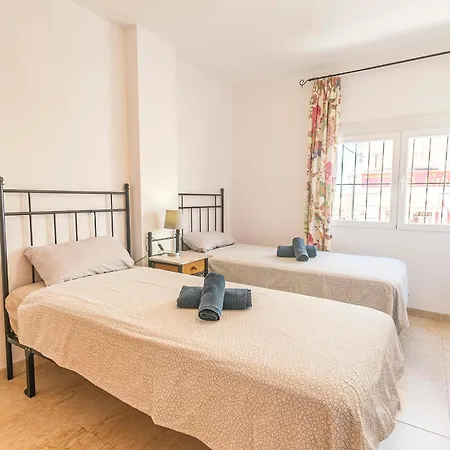 Carabeo 3 Dorm * Nerja