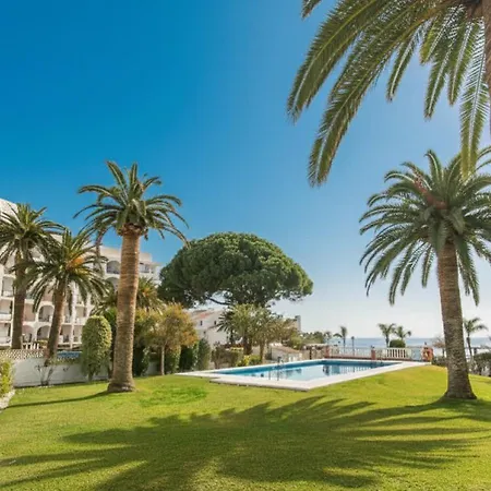 Carabeo 3 Dorm Apartment Nerja