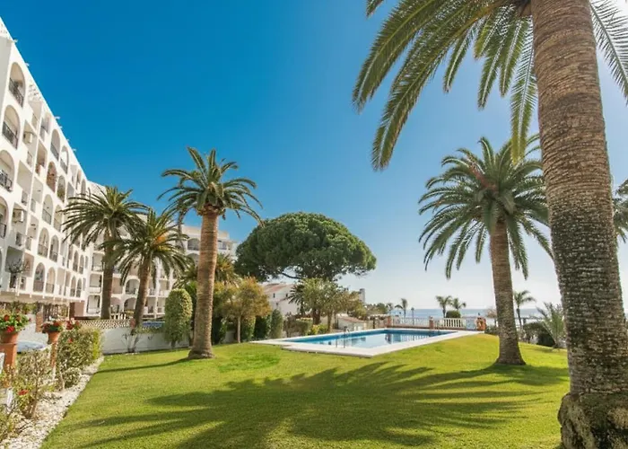 Carabeo 3 Dorm Apartment Nerja